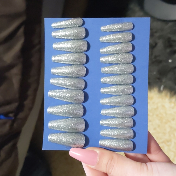 New Year New Me Glitter Press On Nails - Picture 2 of 3